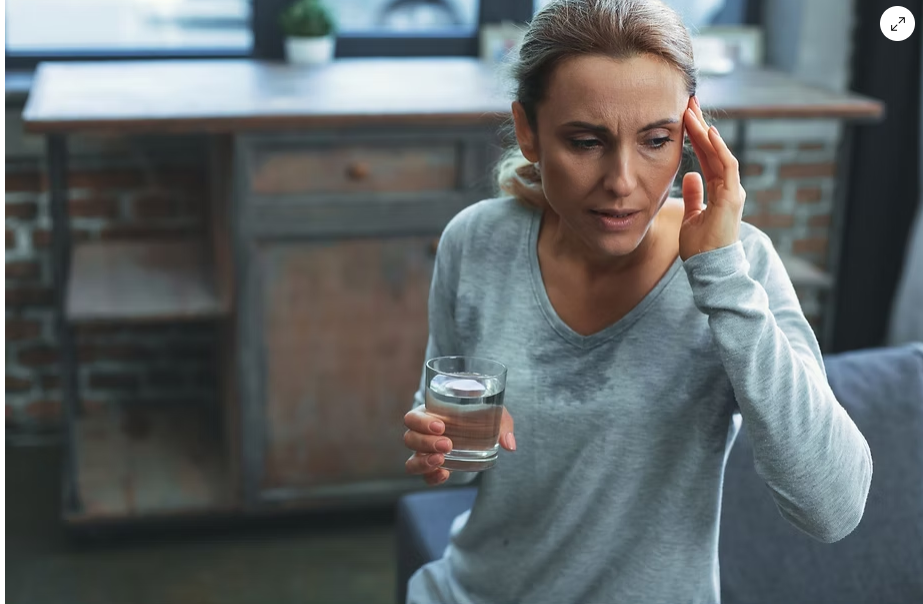 Névoa Mental da Menopausa: O que a Ciência Diz e Como Proteger sua Cognição